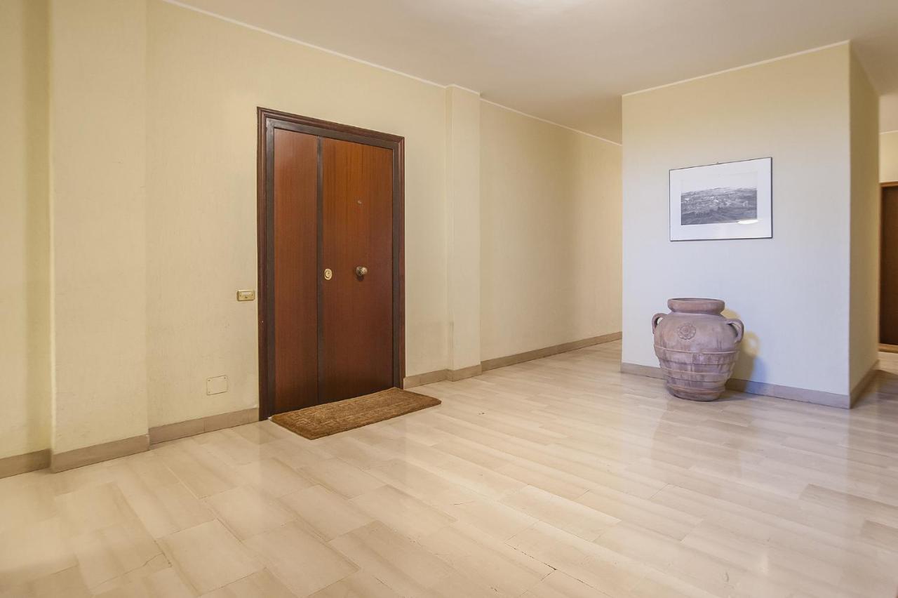 Eur Luminous And Large Family Terrace Apartment Roma Ngoại thất bức ảnh