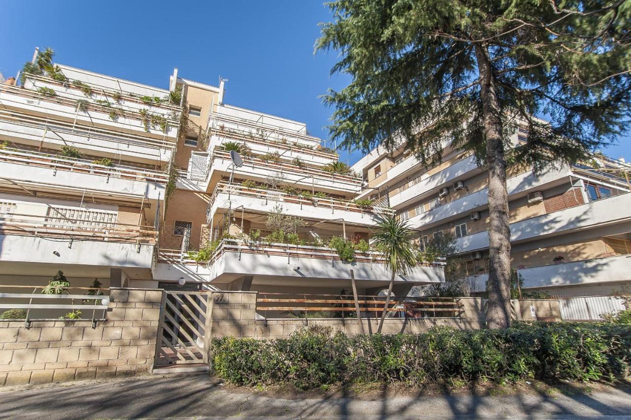 Eur Luminous And Large Family Terrace Apartment Roma Ngoại thất bức ảnh